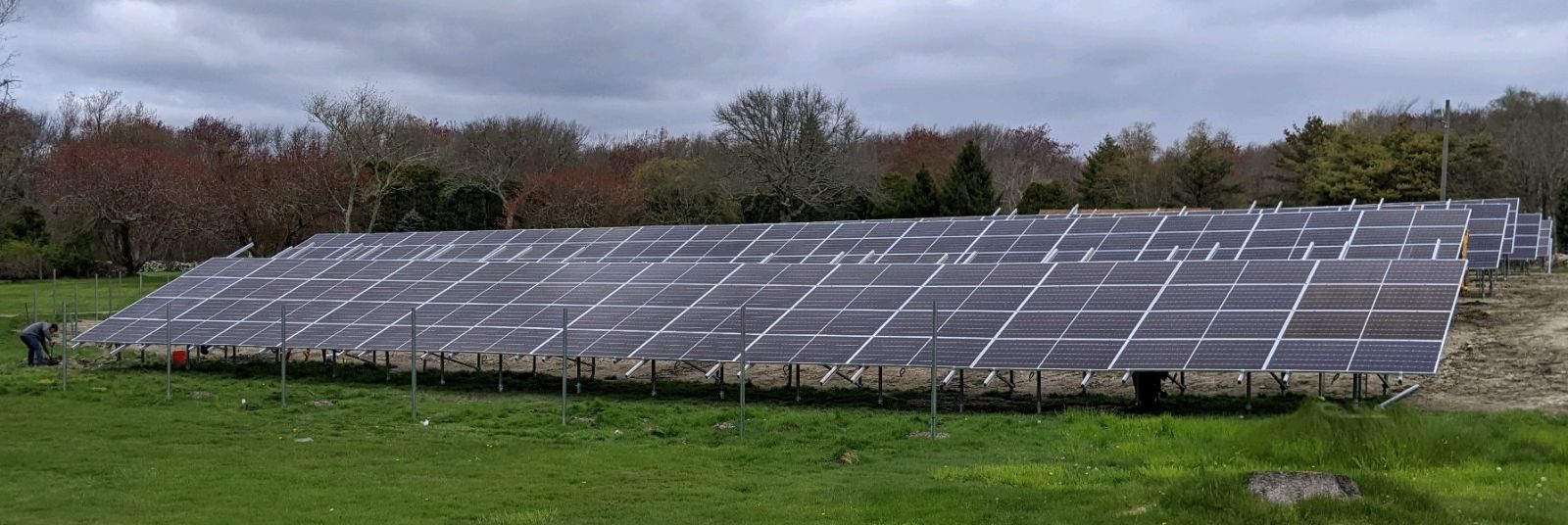 Mission%20Energy%20Christian%20Brothers%20Center%20ground%20mount%20solar%20array.jpg